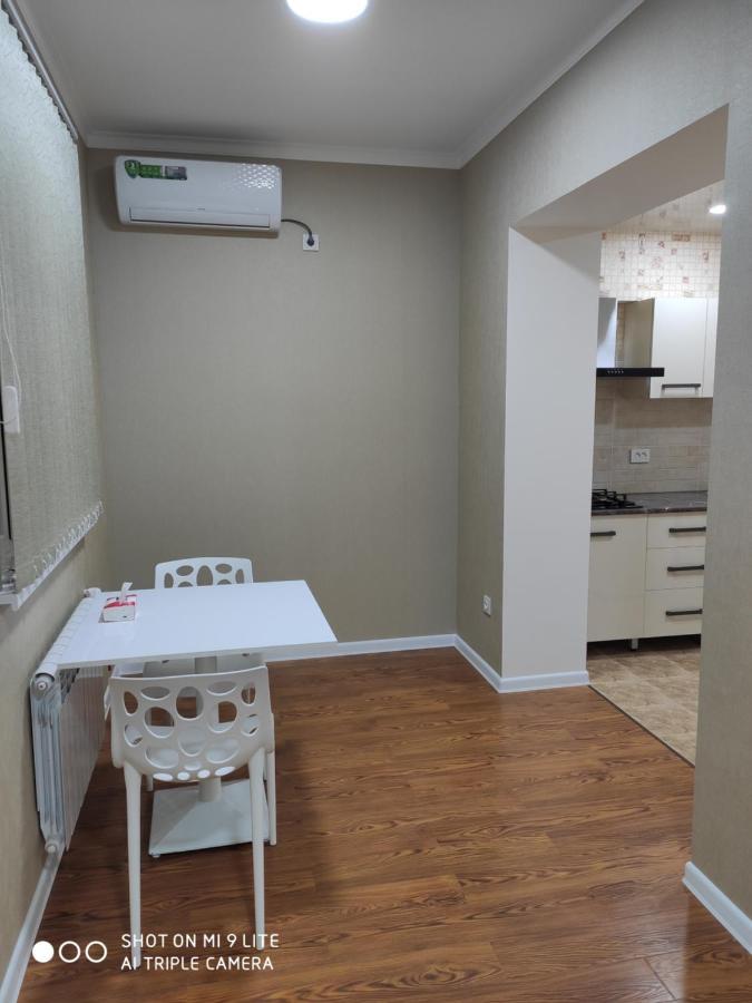 1-Bedroom Apartment In The Very City Center Taszkent Zewnętrze zdjęcie